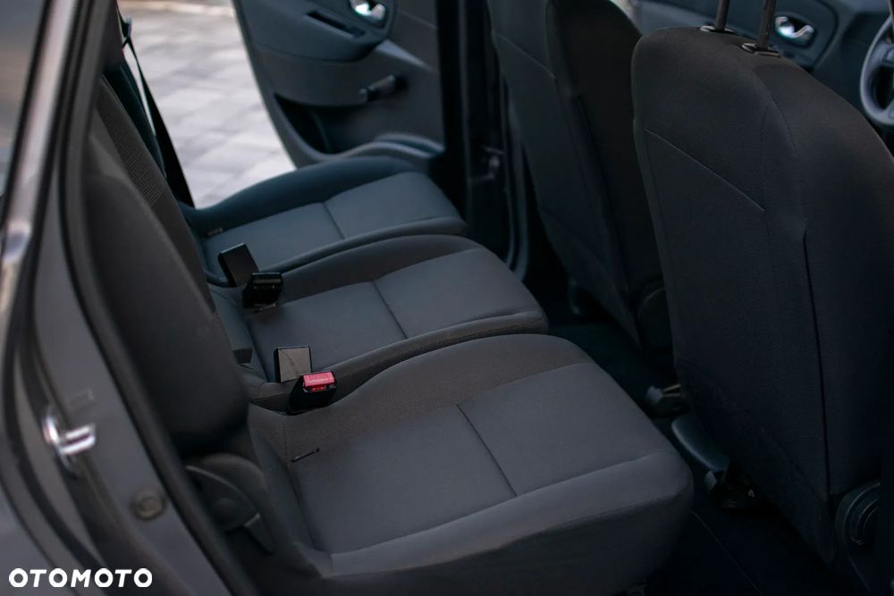 Renault Scenic - 31