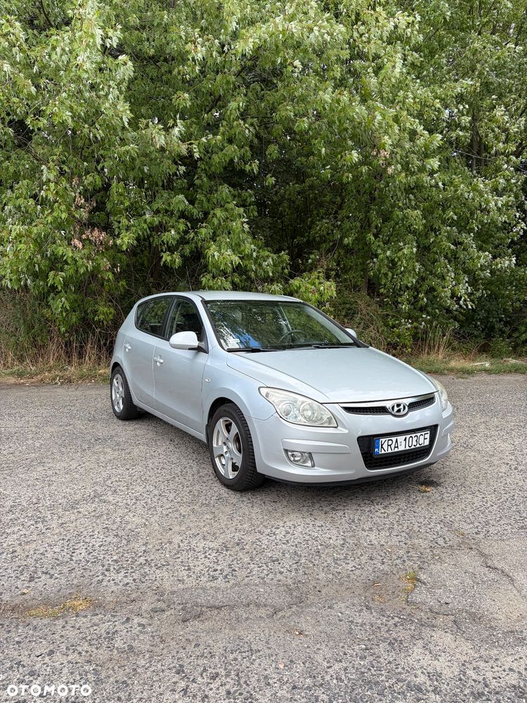 Hyundai i30 1.6 Classic + - 2