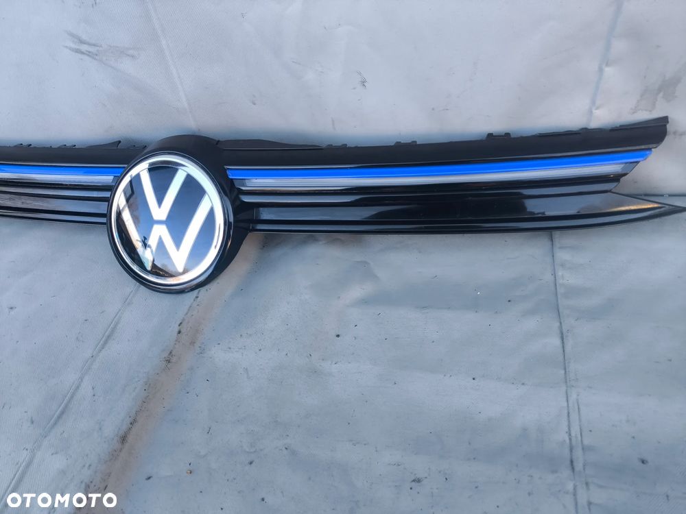 VOLKSWAGEN VW GOLF VIII LIFT ATRAPA GRILL LED 5H0853651BD - 3