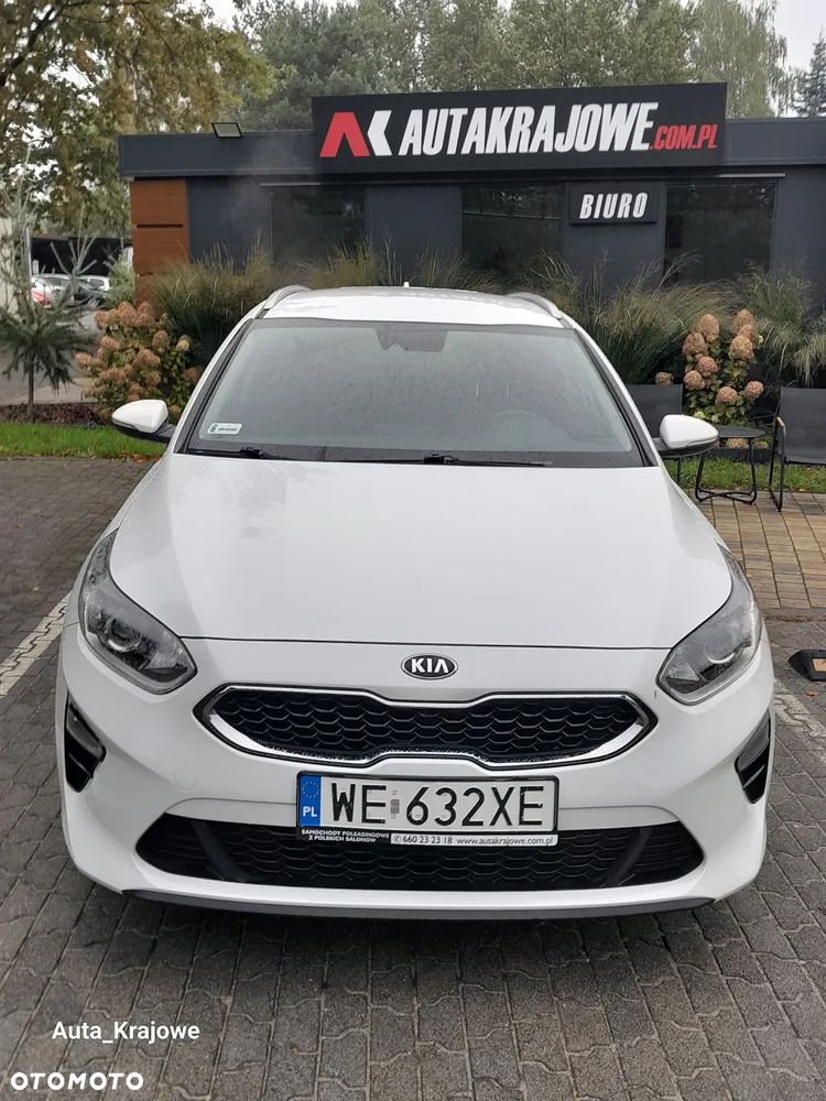 Kia Ceed 1.4 L - 6