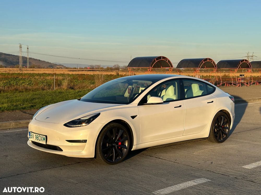 Tesla Model 3 - 2