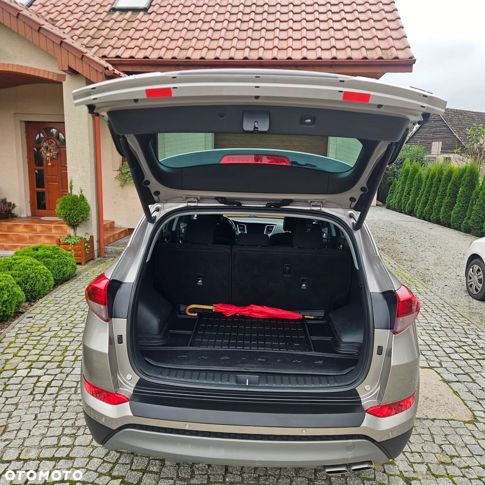 Hyundai Tucson 2.0 CRDI Comfort 4WD - 11