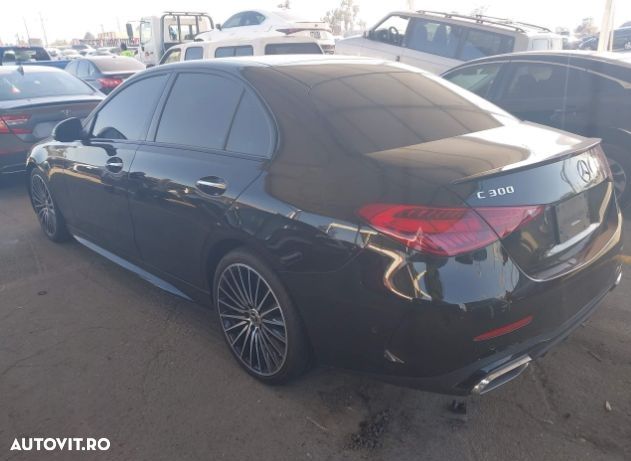 Mercedes-Benz C 300 9G-TRONIC Avantgarde - 3