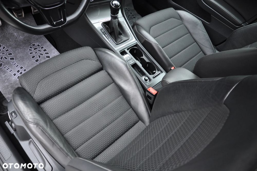Volkswagen Golf Alltrack 2.0 TDI 4Motion (BMT) - 17