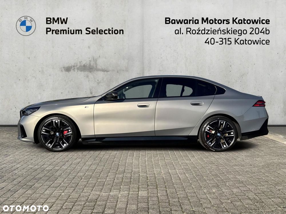 BMW i5 - 3