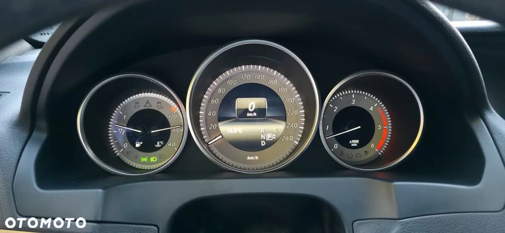 Mercedes-Benz Klasa E 350 d Cabrio 9G-TRONIC Sport Edition - 37