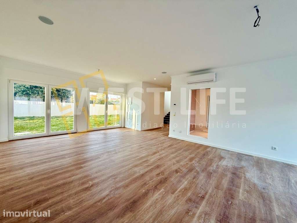 Moradia T3 NOVA com piscina - Junto à Praia de São Lourenço - A 5 m... - Grande imagem: 3/28