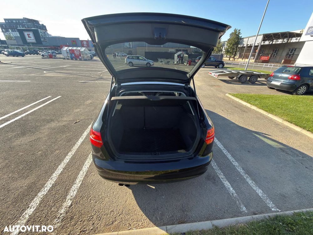 Audi A3 Sportback 2.0 TDI Ambiente - 5