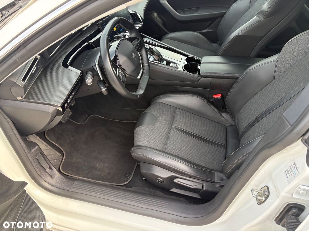 Peugeot 508 BlueHDi 130 EAT8 Allure Pack - 29