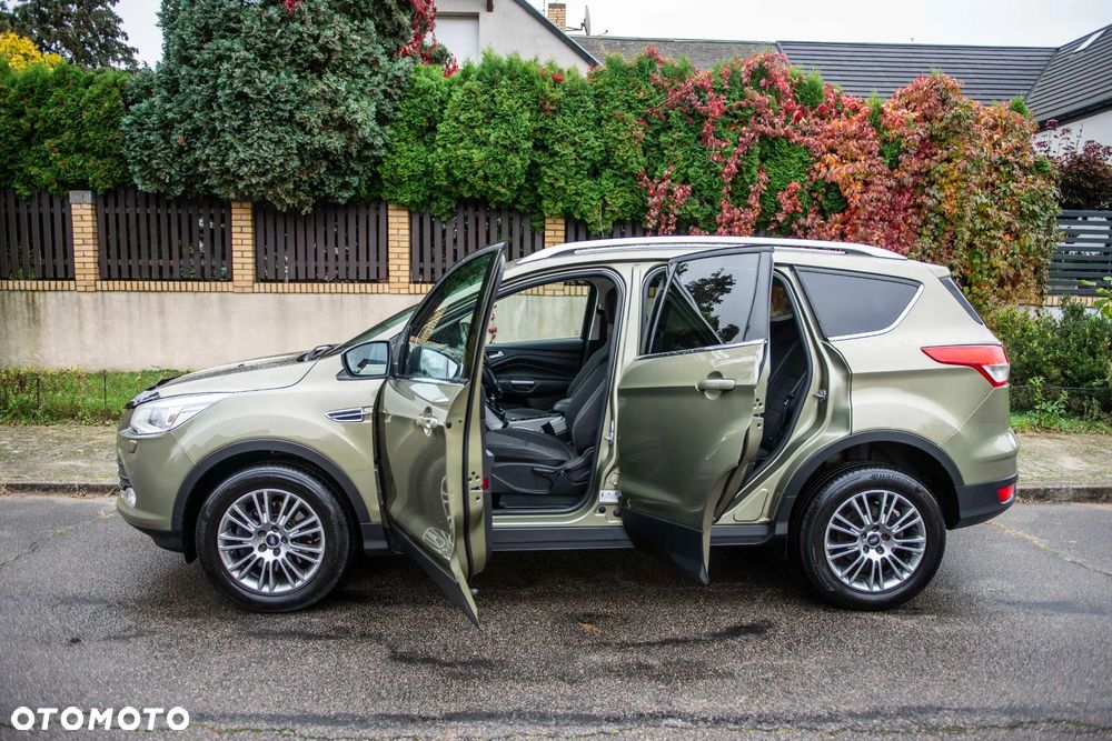 Ford Kuga 2.0 TDCi 2x4 Titanium - 16