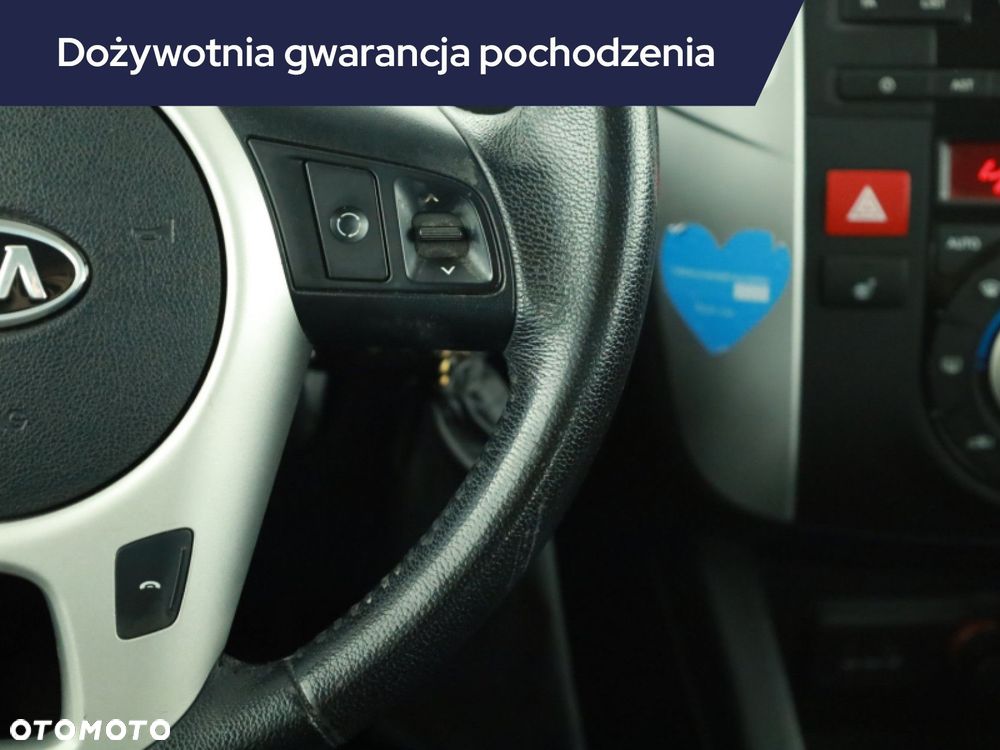 Kia Venga - 17