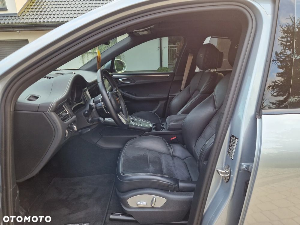 Porsche Macan - 13