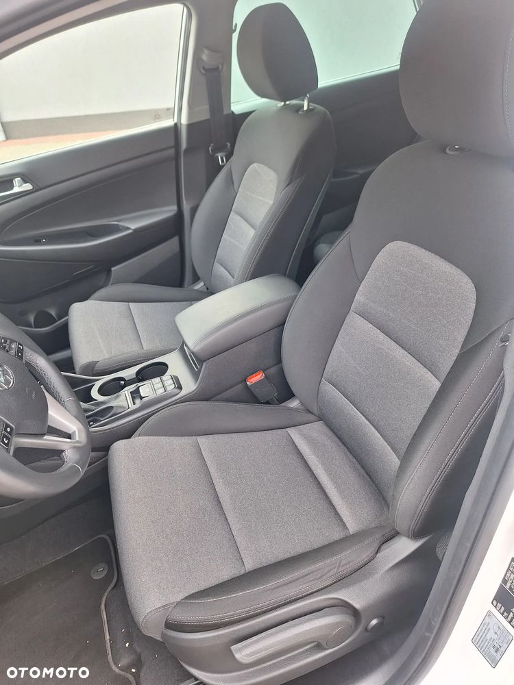 Hyundai Tucson blue 1.6 CRDi 2WD DCT Premium - 14