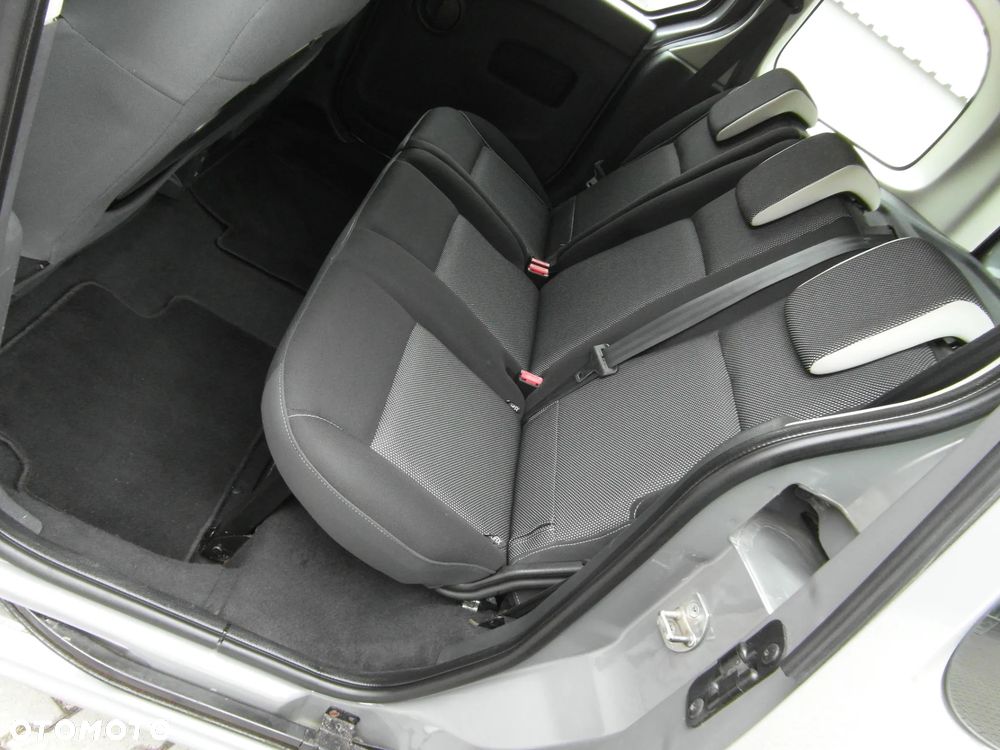 Renault Kangoo 1.6 16V Privilege - 32