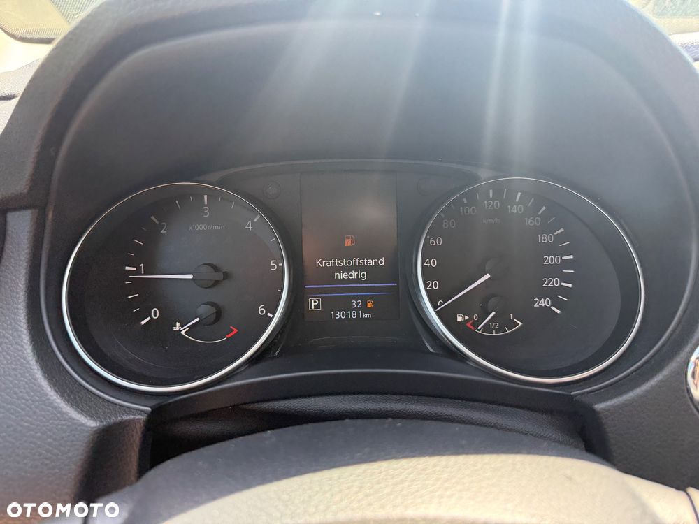 Nissan Qashqai 1.7 dCi 4x4 N-Connecta Xtronic - 15