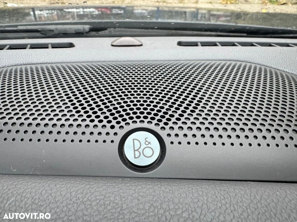 Ford Kuga 2.5 Duratec FHEV AWD Titanium - 29