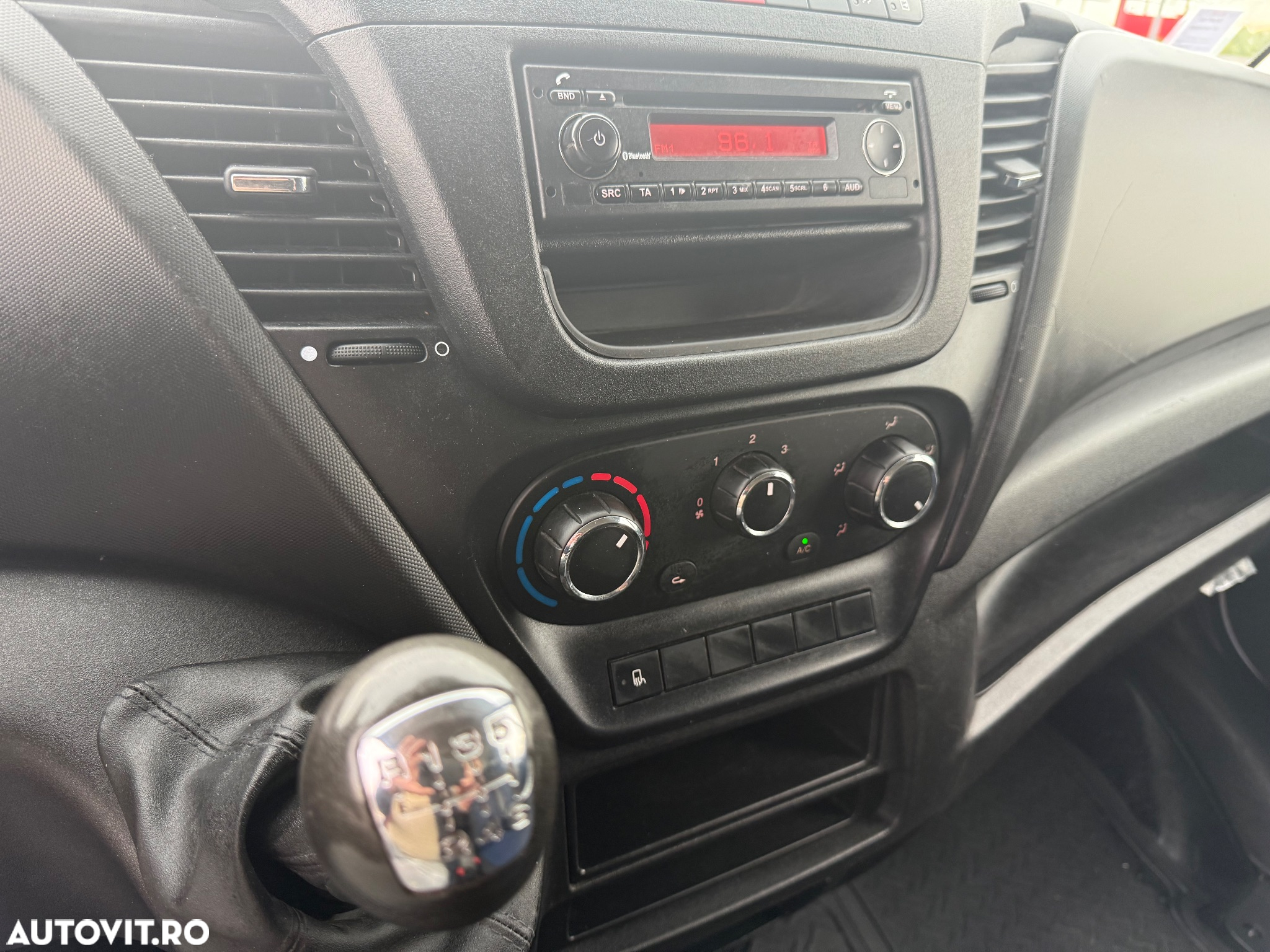 Iveco Massif - 18