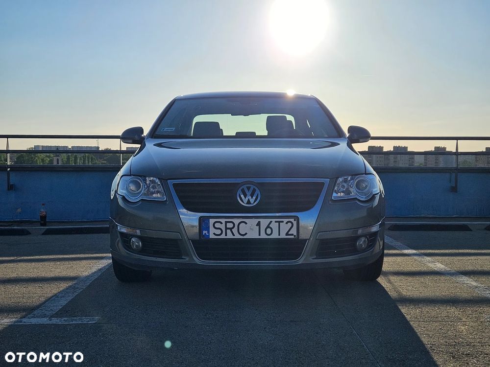 Volkswagen Passat 1.9 TDI Comfortline - 2
