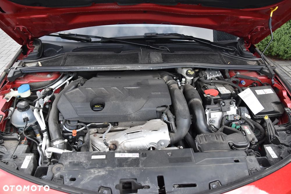 Opel Astra 1.6 T Plug-in Hybrid Elegance - 31