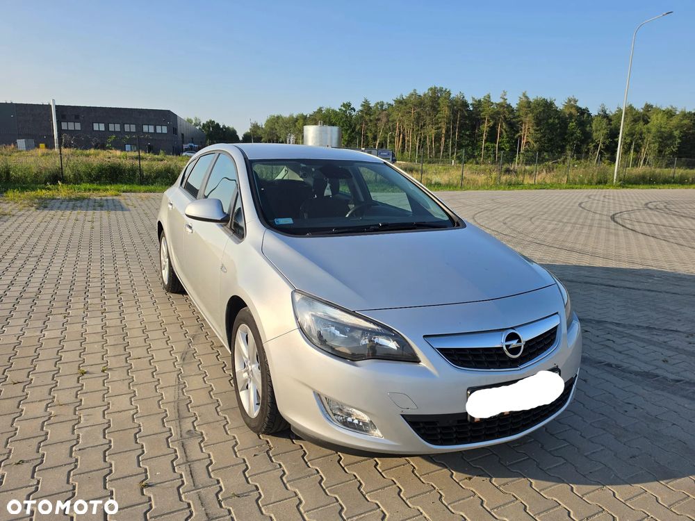 Opel Astra 1.6 Essentia - 1