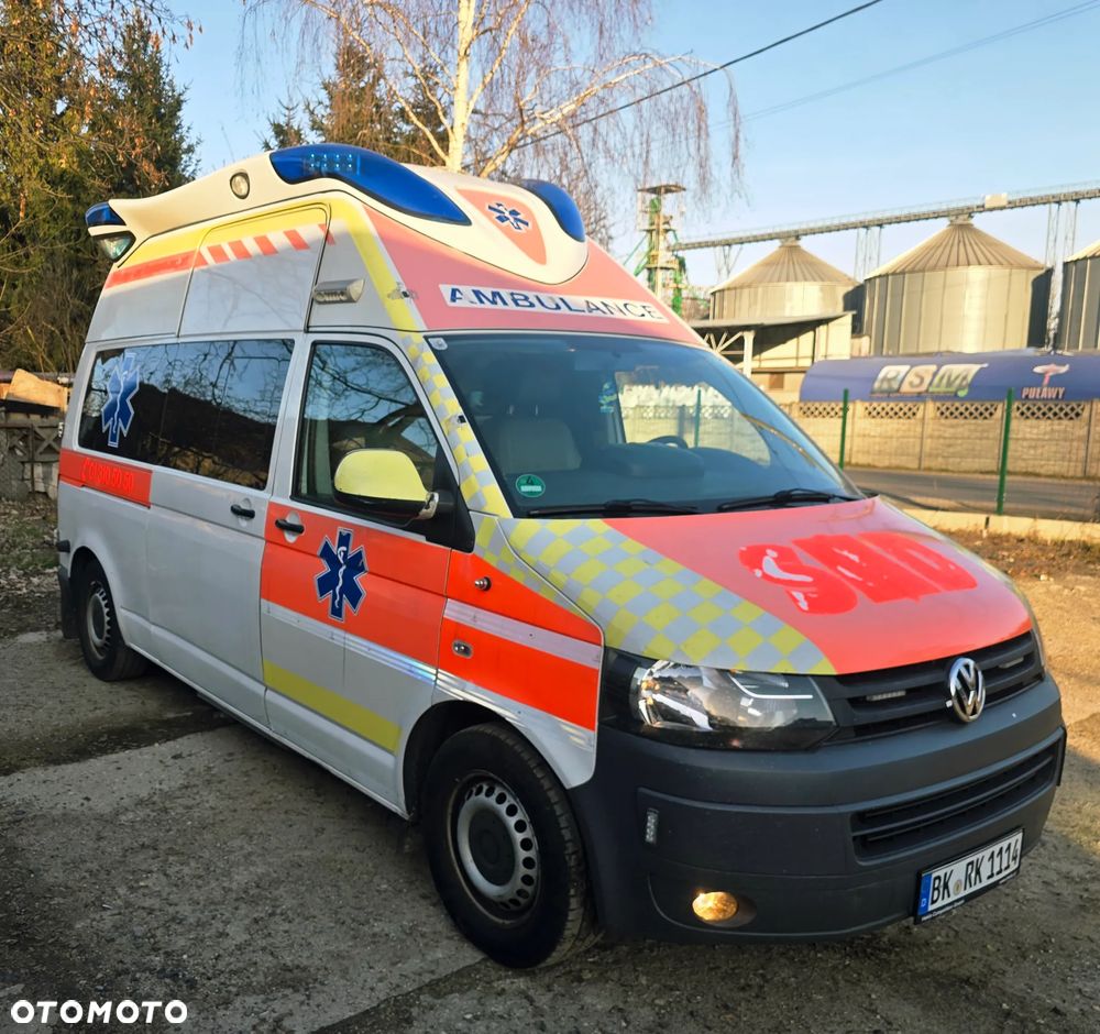 Volkswagen Transporter 2.0 TDi Karetka Ambulans Ferno - 2