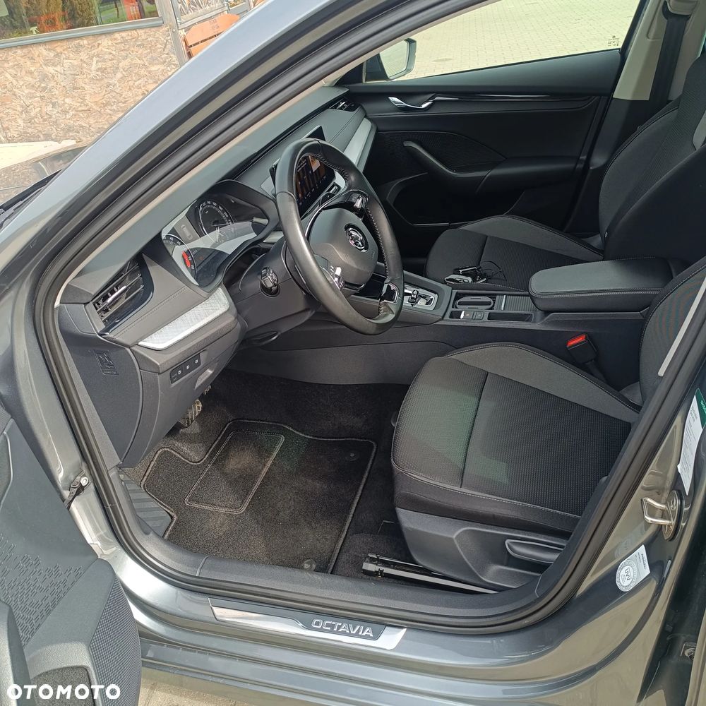 Skoda Octavia 2.0 TDI DSG Selection - 8