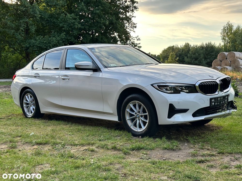 BMW Seria 3 318d - 2
