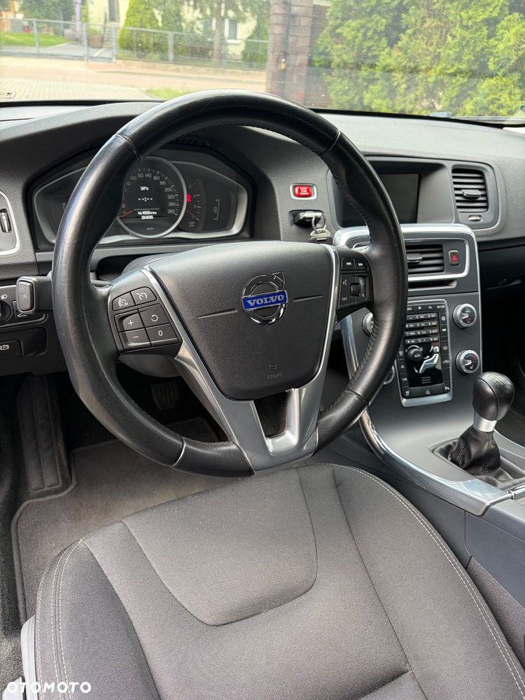 Volvo V60 D4 Business Edition - 11