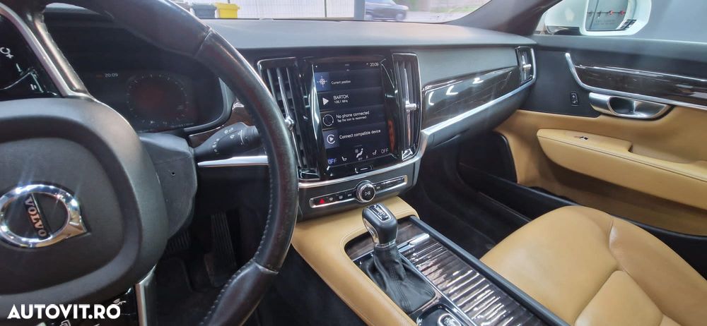 Volvo S90 T6 AWD Geartronic Momentum - 4