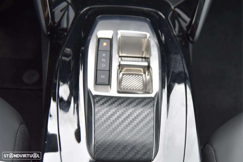 Peugeot 208 1.2 Hybrid Allure e-DCS6 - 17