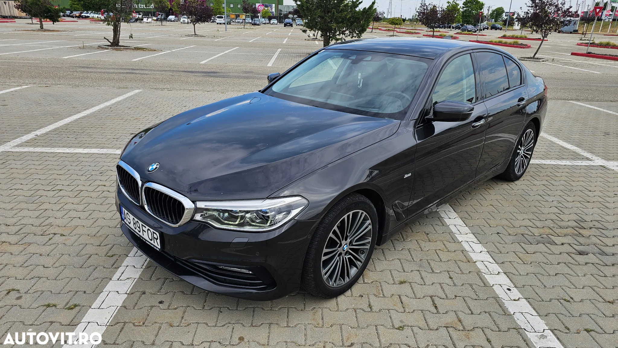 BMW Seria 5 520d Sport-Aut. - 4