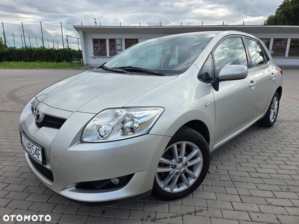 Toyota Auris 1.6 Life - 2