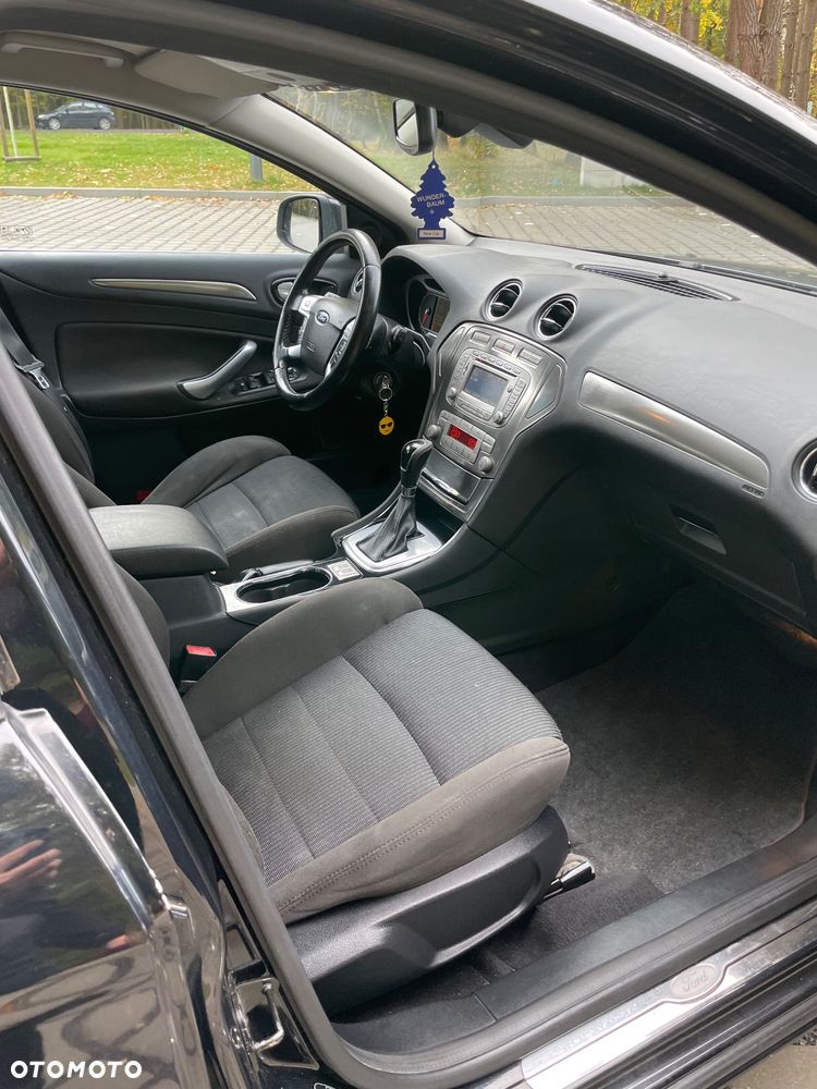 Ford Mondeo 2.0 TDCi Ambiente - 12