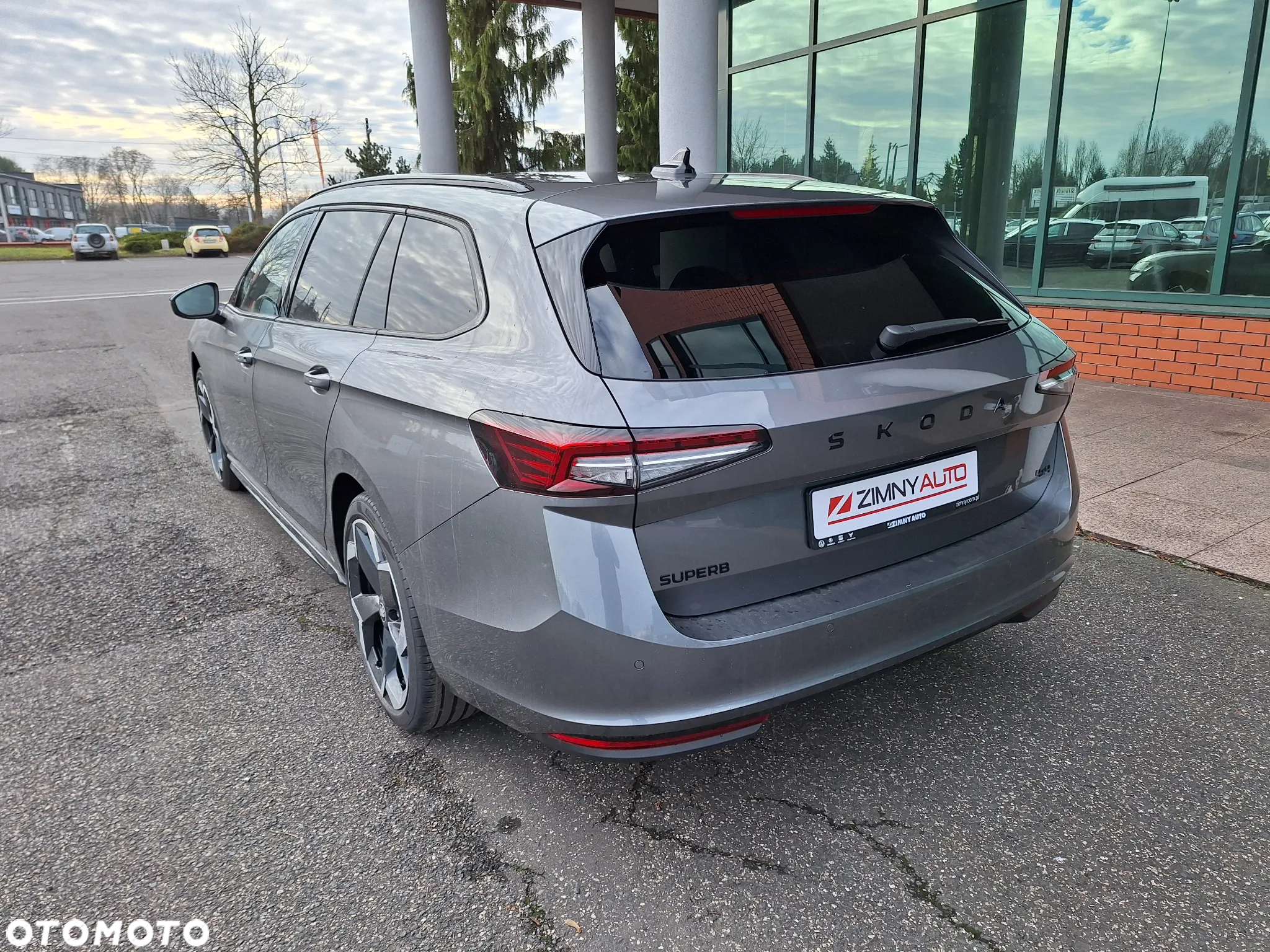 Skoda Superb 2.0 TDI DSG 4x4 Sportline - 6