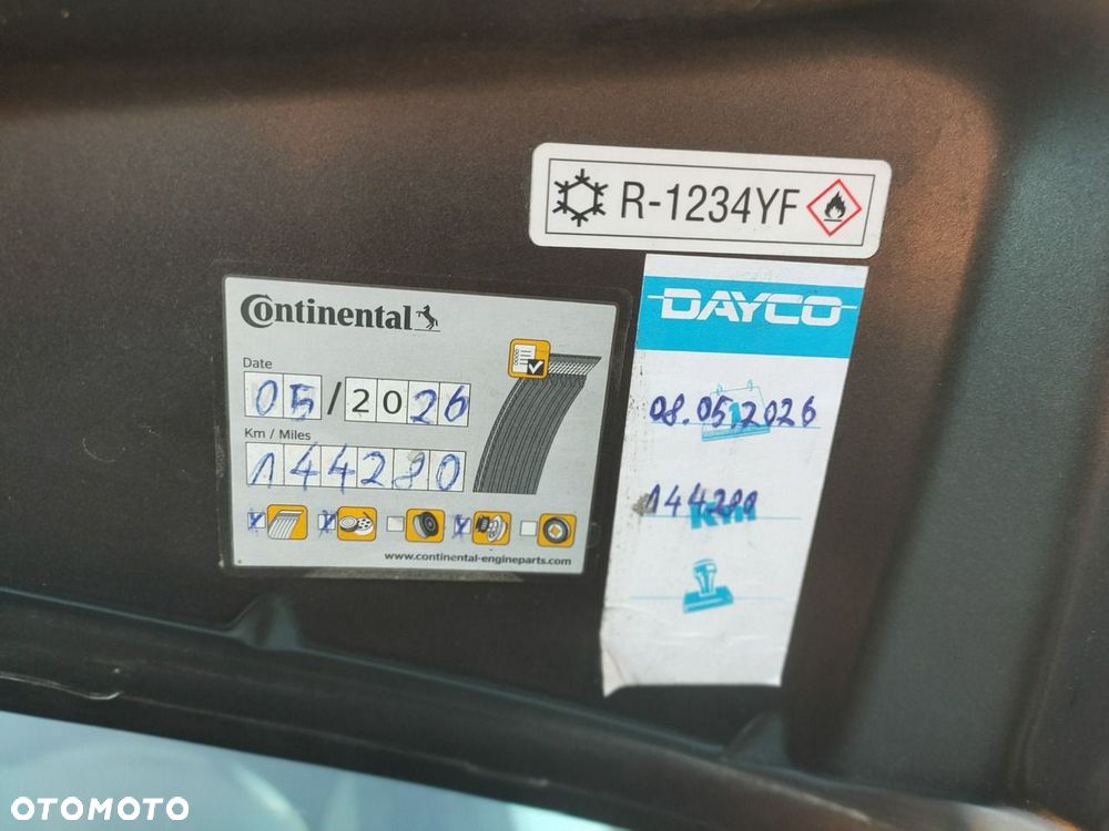 Peugeot 2008 1.6 BlueHDi Style - 38