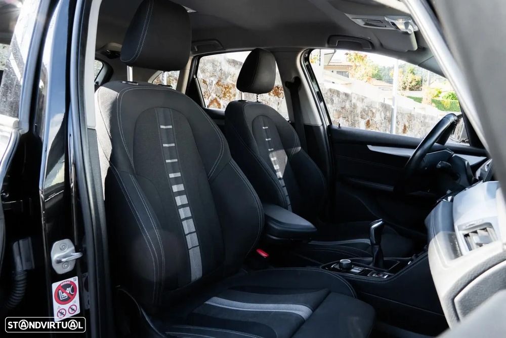 BMW 216 Active Tourer - 35