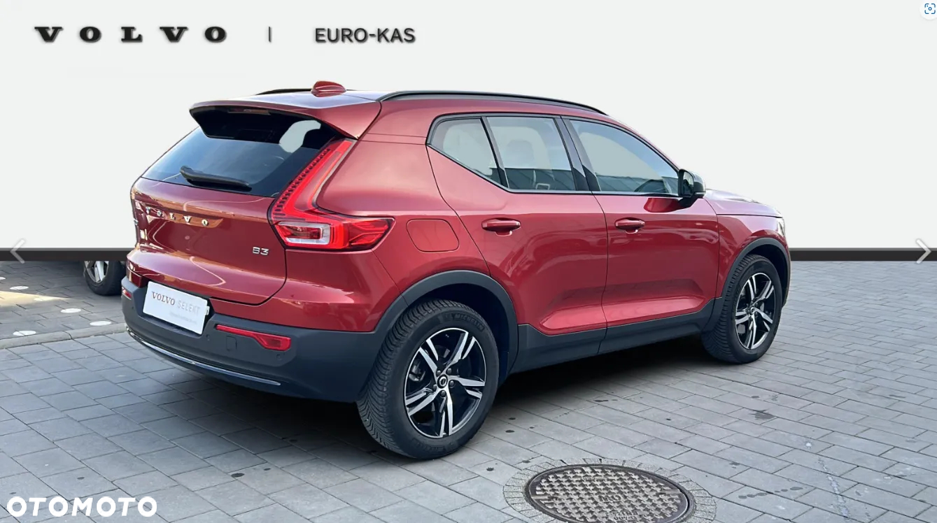 Volvo XC 40 B3 Plus Dark - 5