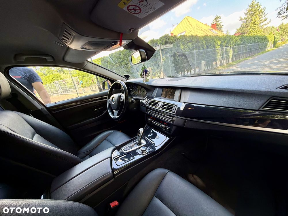 BMW Seria 5 520d - 5