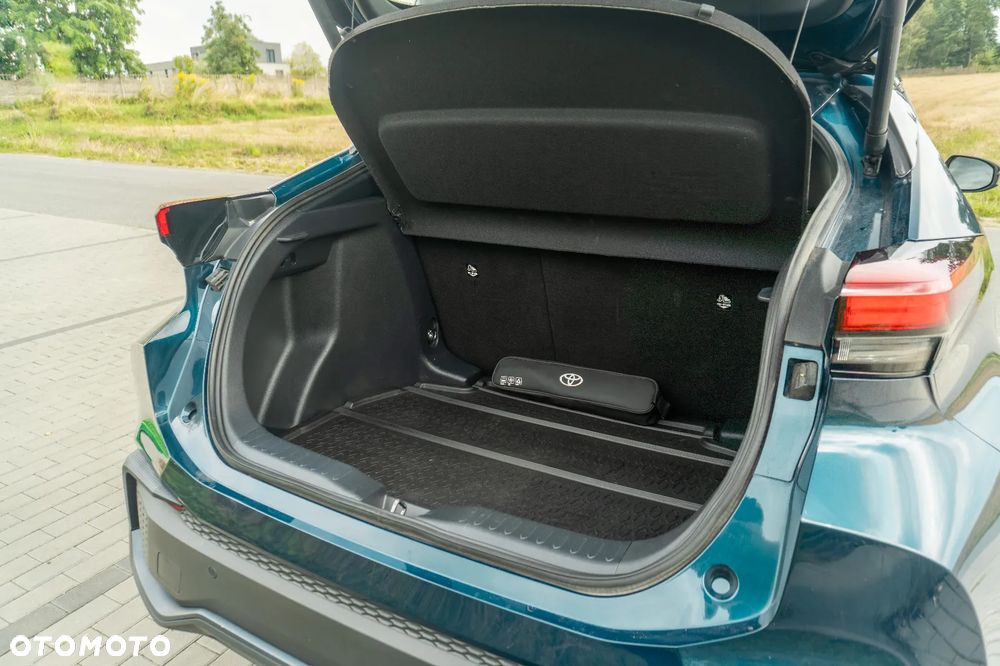 Toyota C-HR - 6