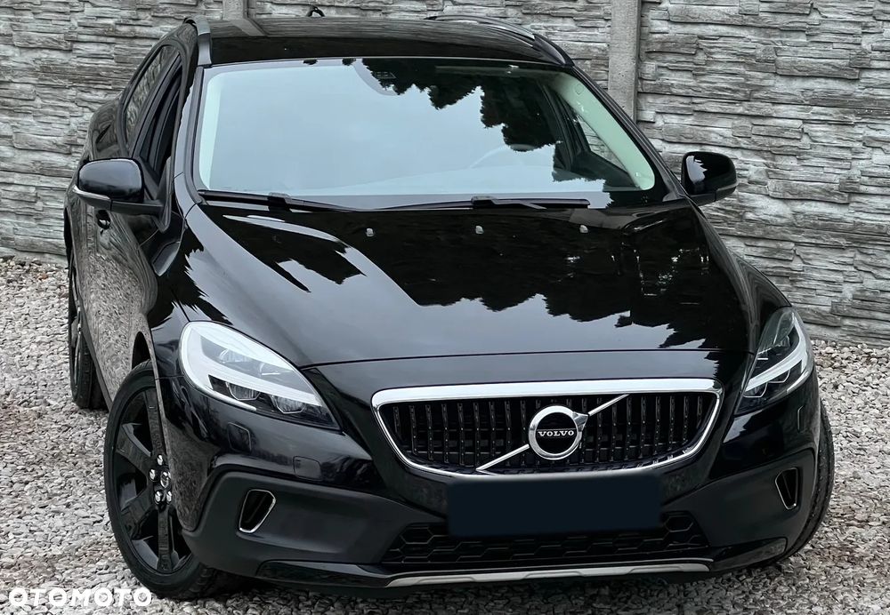 Volvo V40 Cross Country - 16