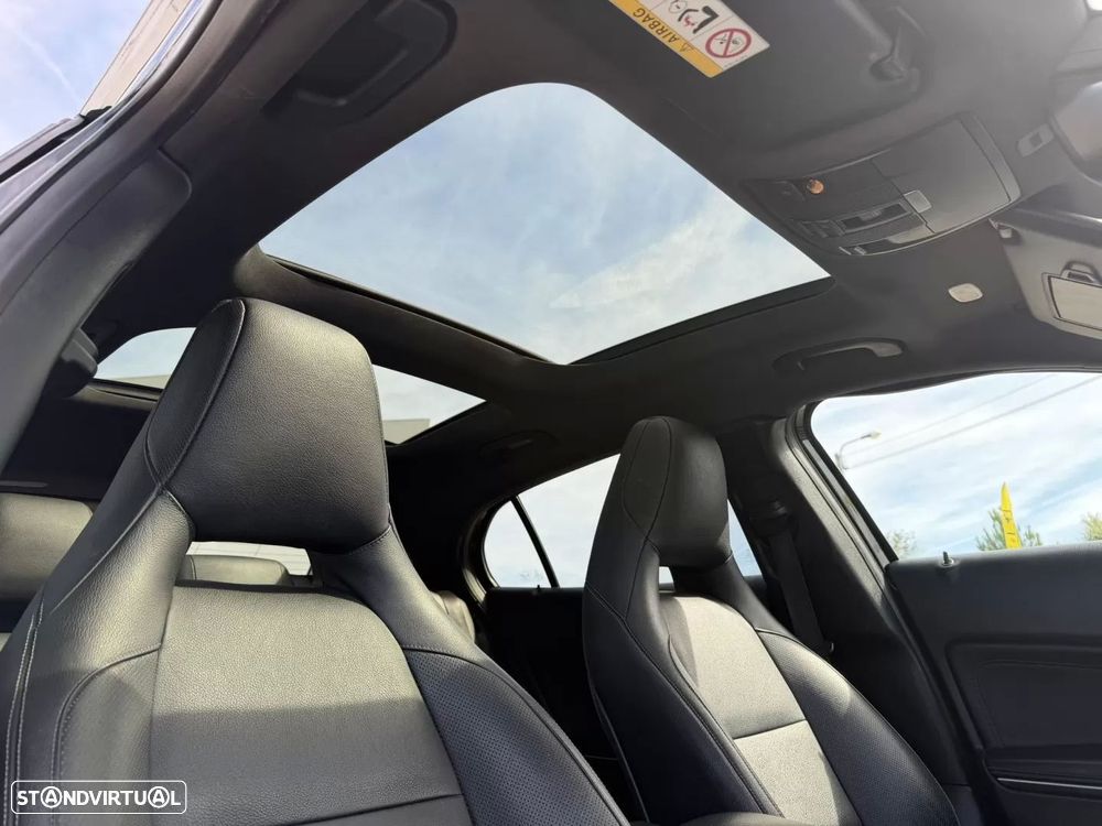 Mercedes-Benz GLA 220 d 4Matic 7G-DCT AMG Line - 20