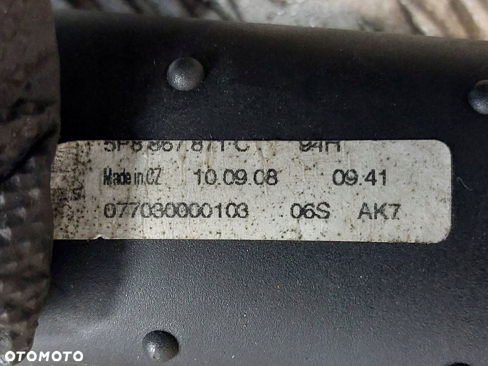 ROLETA BAGAŻNIKA SEAT ALTEA XL 5P8867871C - 3