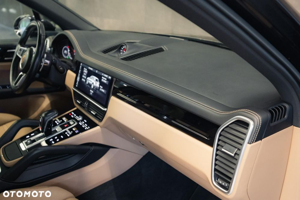 Porsche Cayenne S - 35