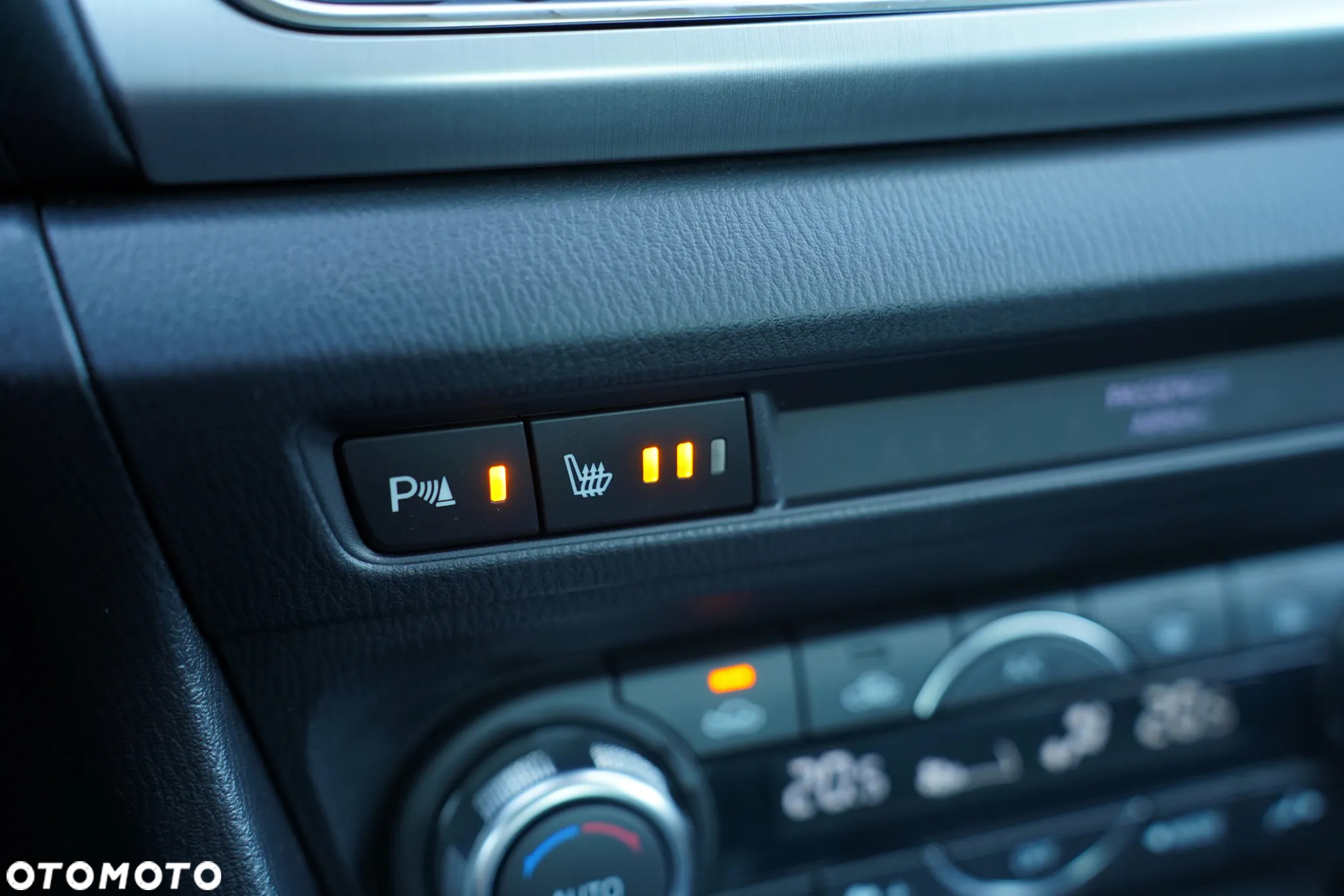 Mazda 3 SKYACTIV-G 120 Automatik Exclusive-Line - 33