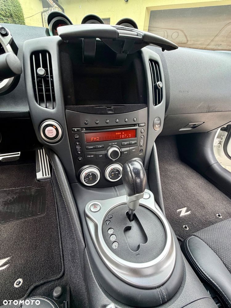Nissan 370 Z Black Edition - 35