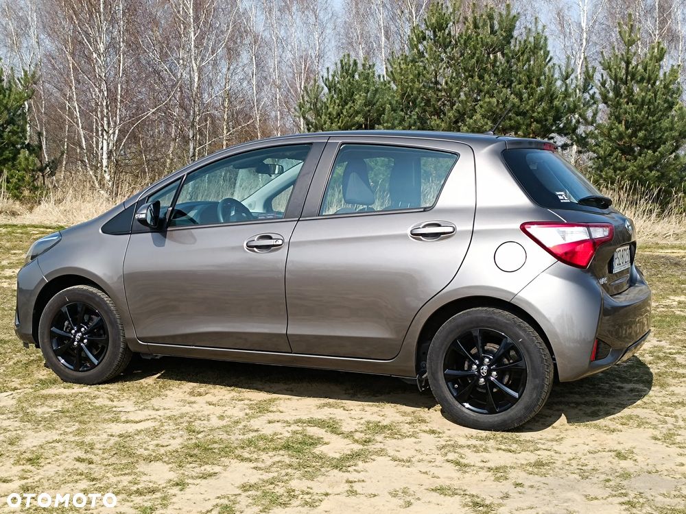 Toyota Yaris - 4