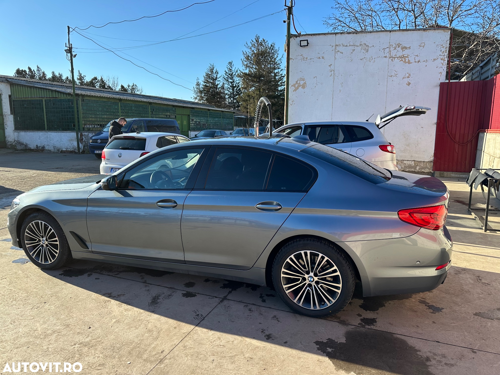 BMW Seria 5 520d xDrive Aut. Sport Line - 3