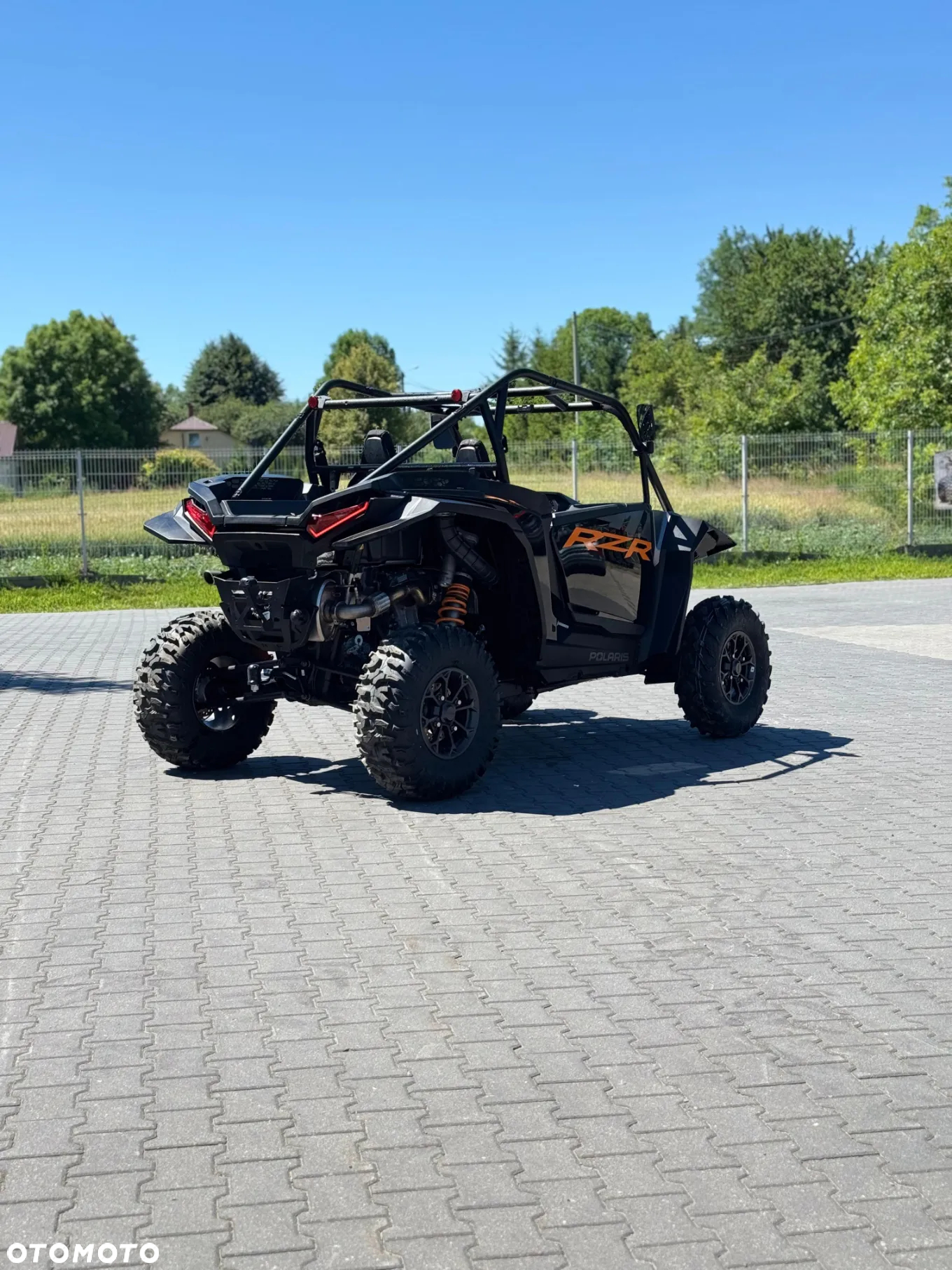 Polaris RZR - 9
