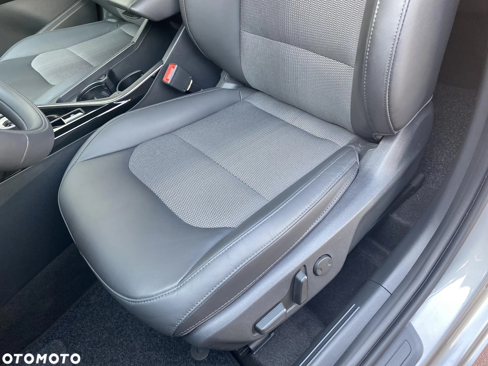 Kia Niro 1.6 GDI Hybrid Business Line - 14