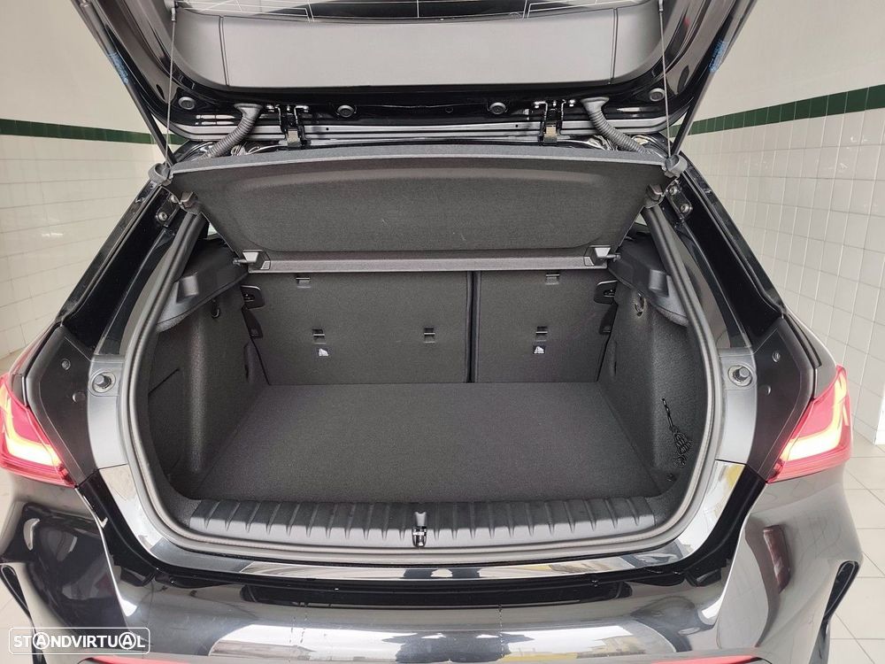 BMW 116 d Pack Desportivo M - 15